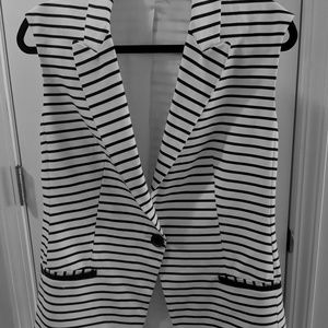 Black and White Express Vest Large